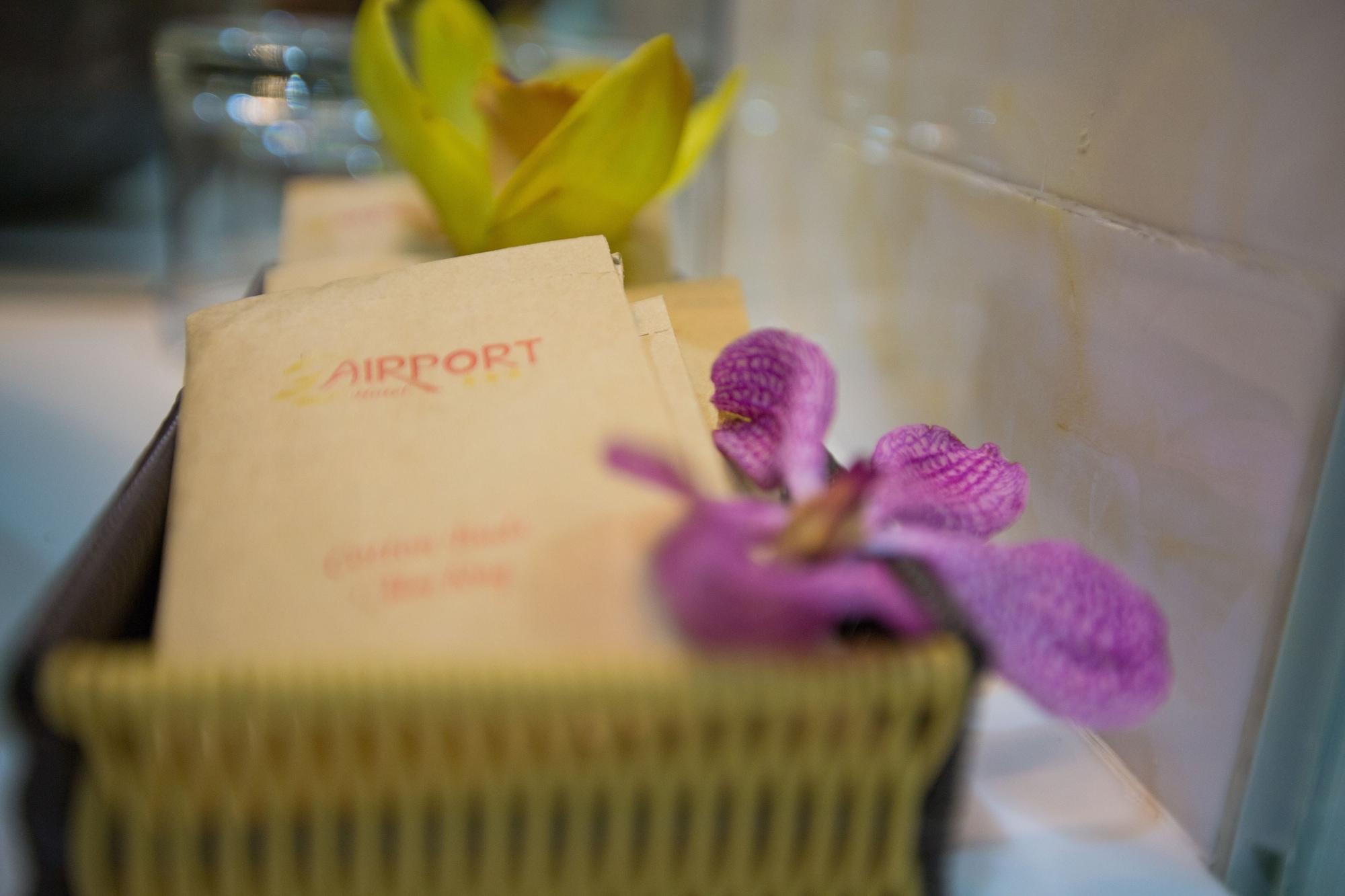 The Airport Hotel Ho Chi Minh City Bagian luar foto